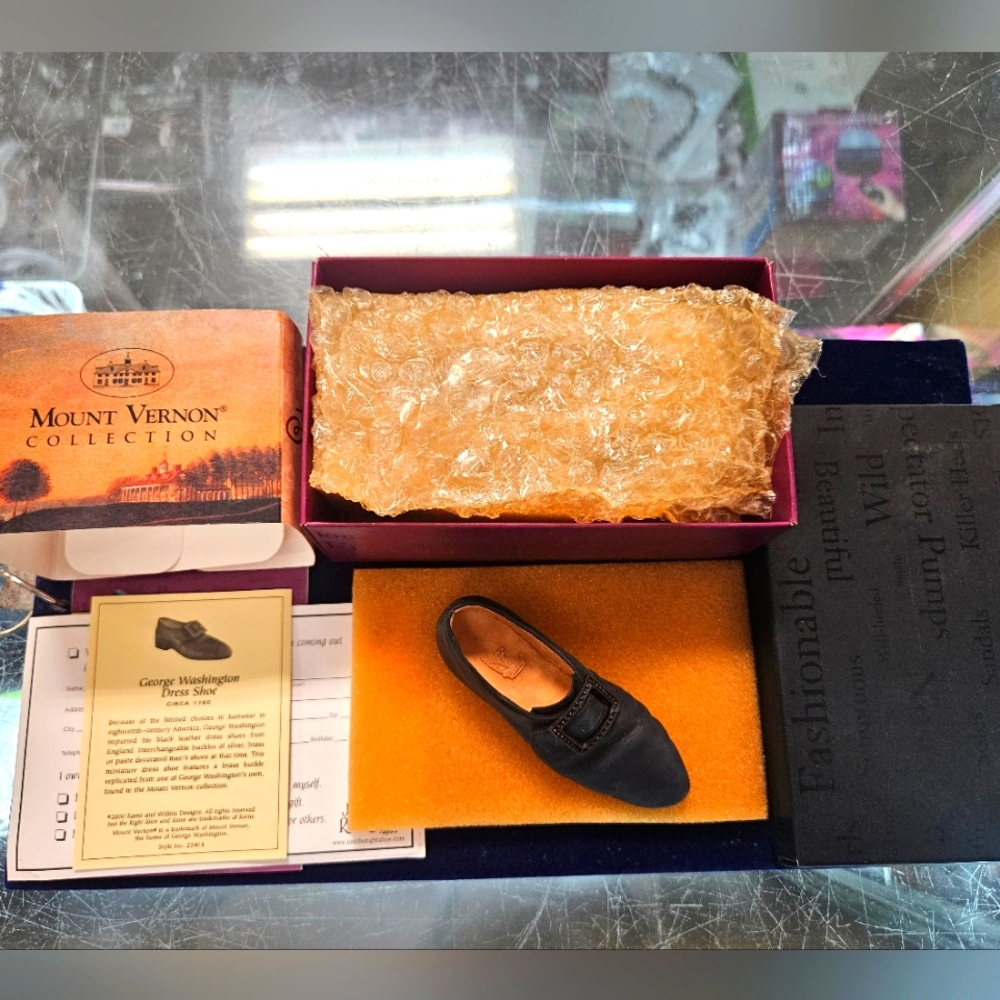 NIB Black Mt Vernon Collection George Washington Dress Shoe Ring Jewelry Holder